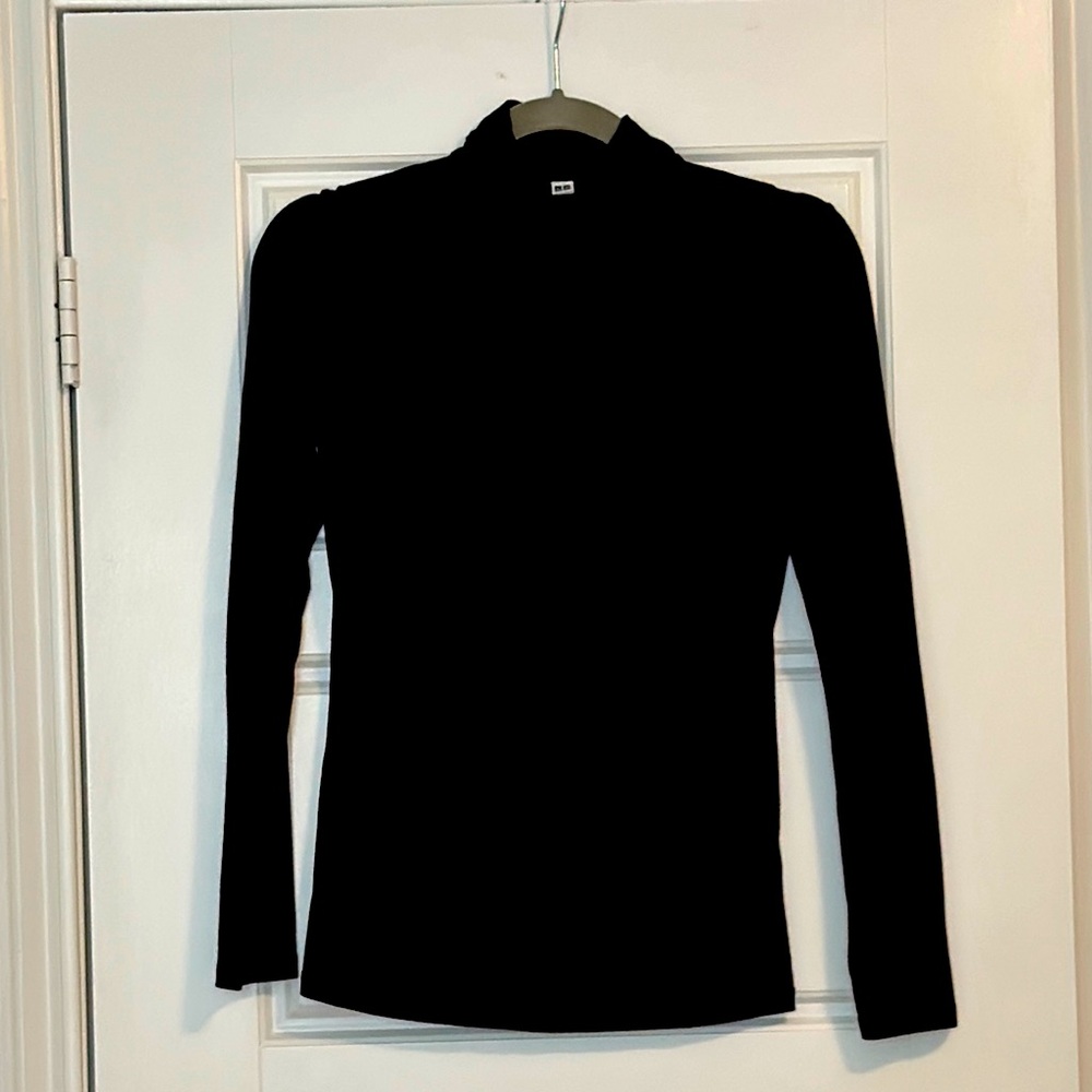 Uniqlo Classic Black Turtleneck Sweater